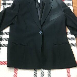 JONES NEW YORK “PLATINUM” , black, one button blazer. Size 14. EUC nwt